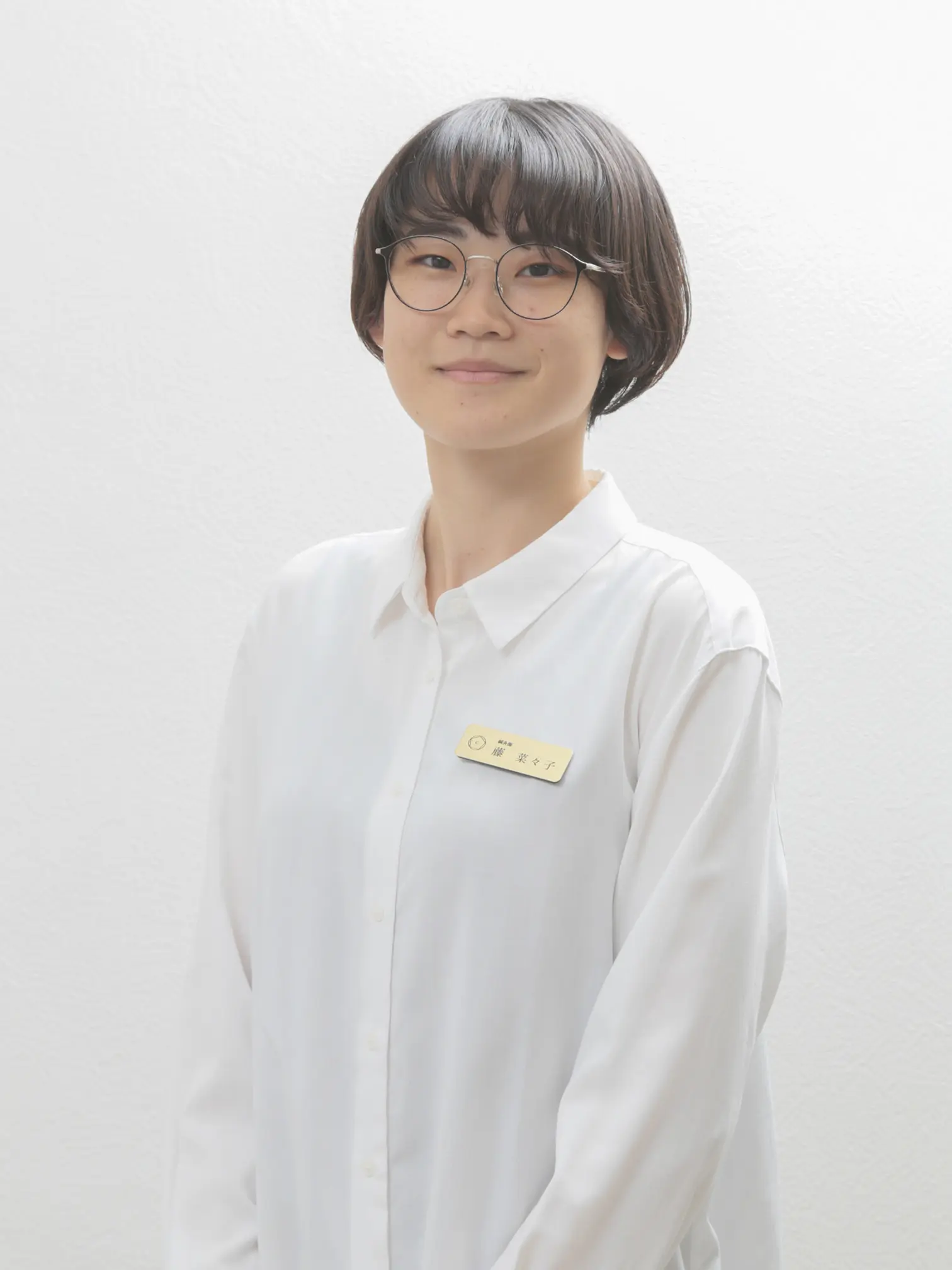 藤　菜々子